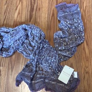 NWT!! 20x70 scarf